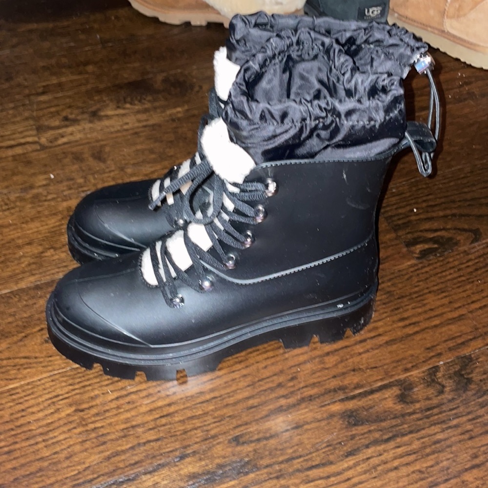 ♡Marc fisher waterproof lace up boot - Picture 4 of 8